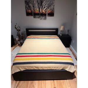 Early's Of Witney 100 percent wool blanket queen/full 86” x 76” vintage stripes